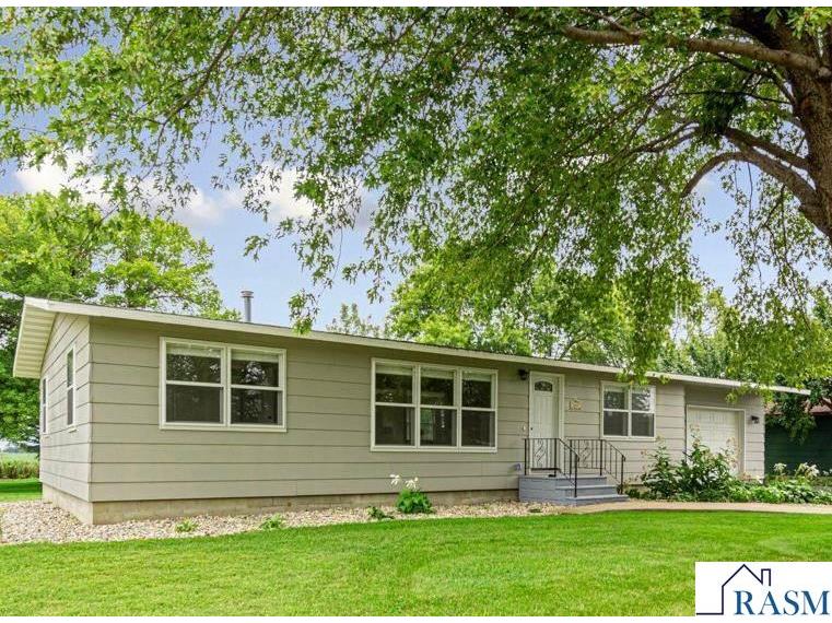 205 N Park Avenue Vernon Center MN 56090 7038548 image25