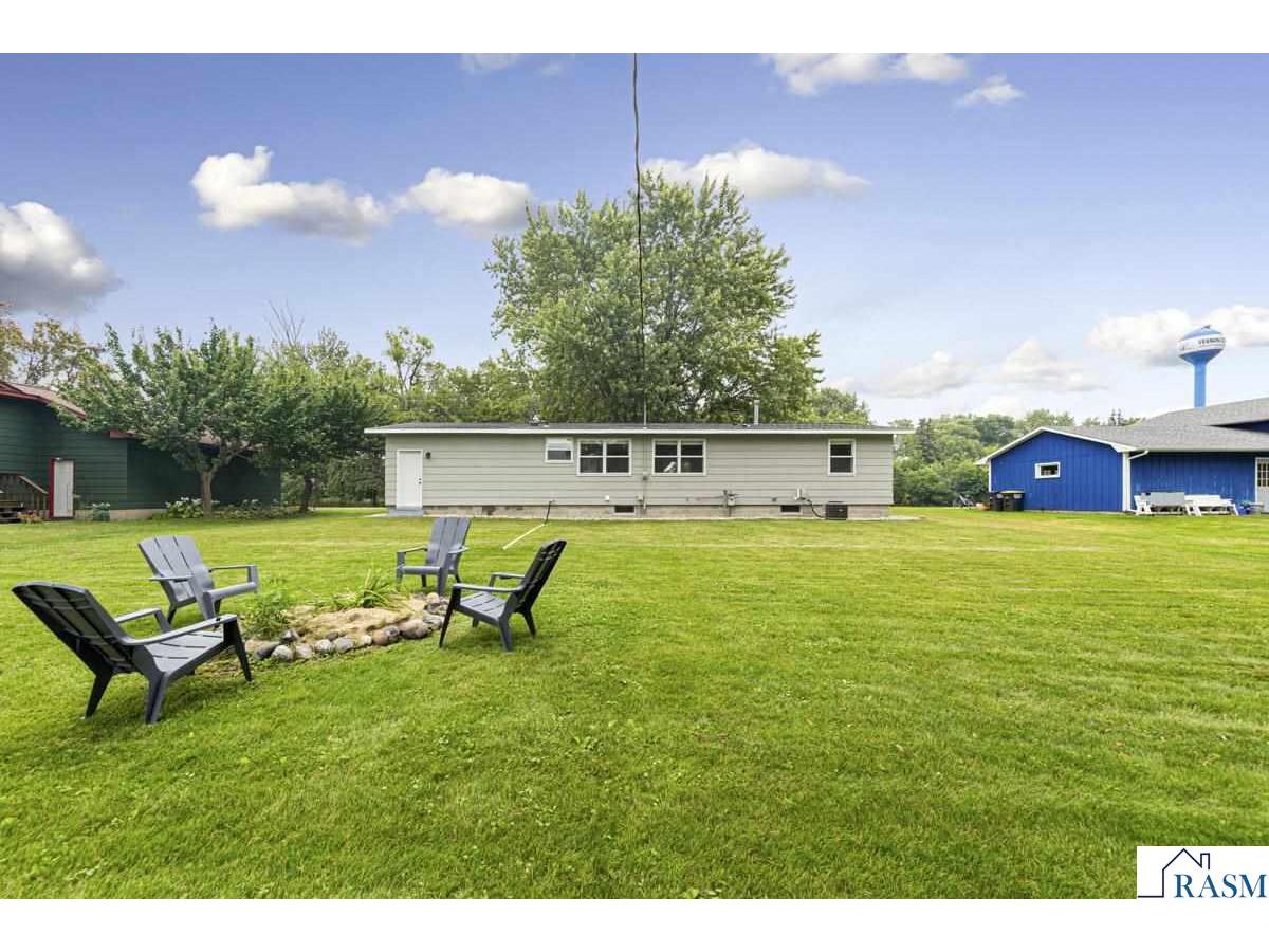 205 N Park Avenue Vernon Center MN 56090 7038548 image28