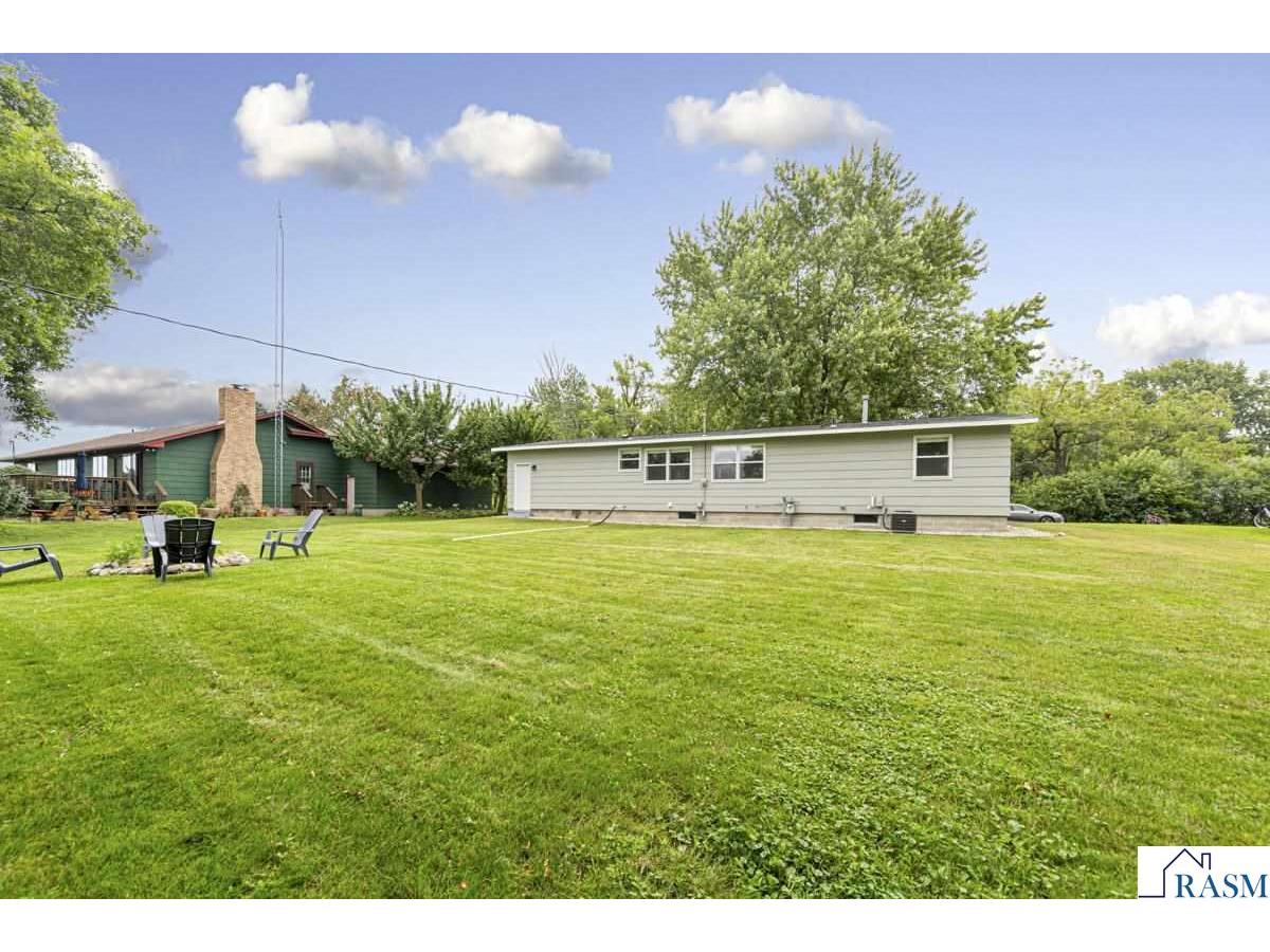 205 N Park Avenue Vernon Center MN 56090 7038548 image29