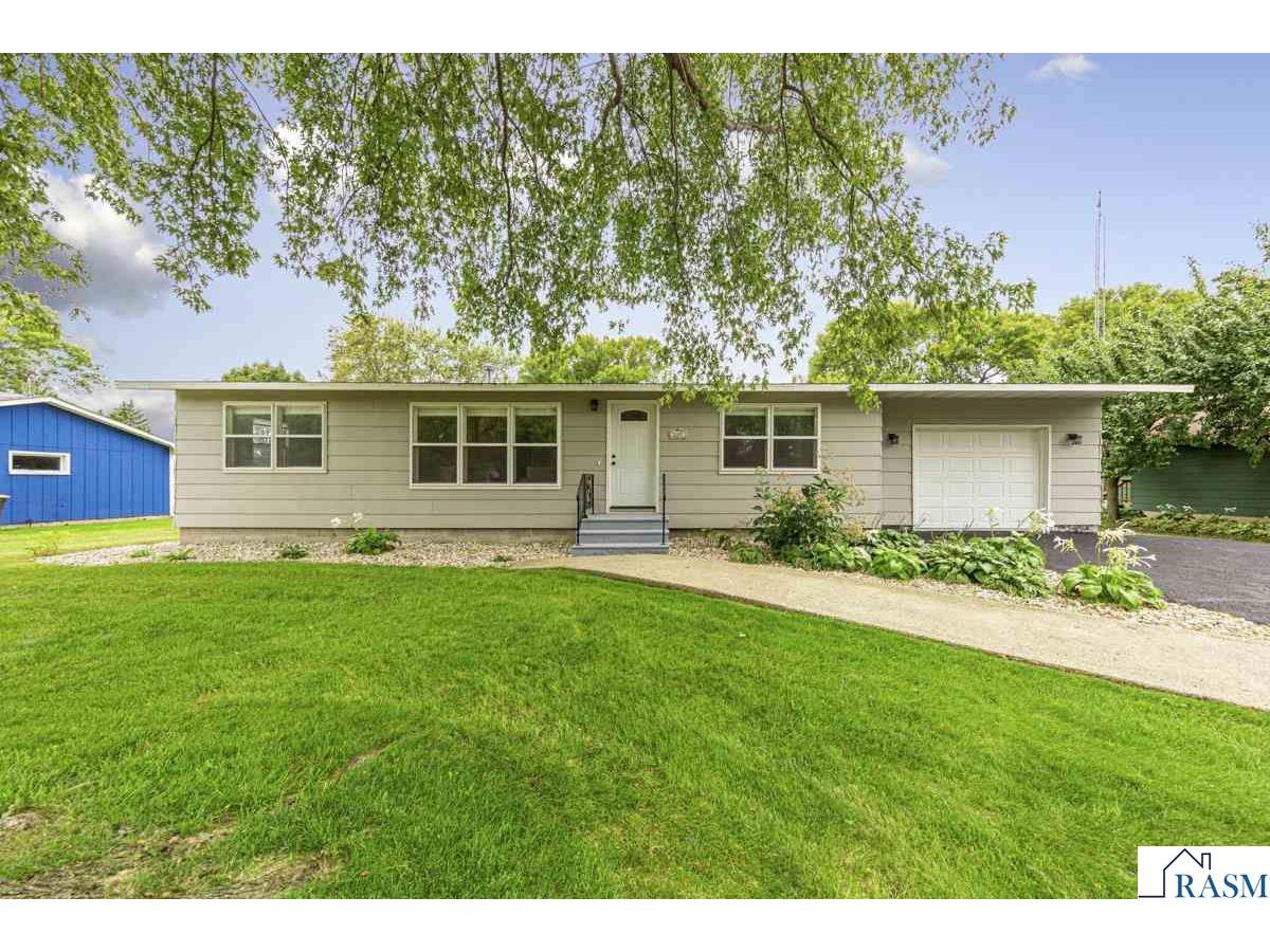 205 N Park Avenue Vernon Center MN 56090 7038548 image33