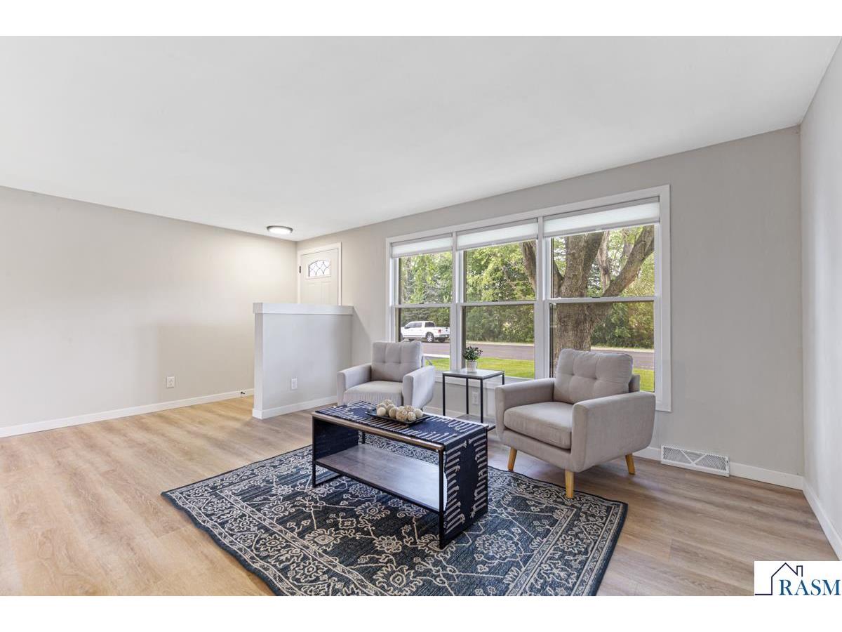 205 N Park Avenue Vernon Center MN 56090 7038548 image5