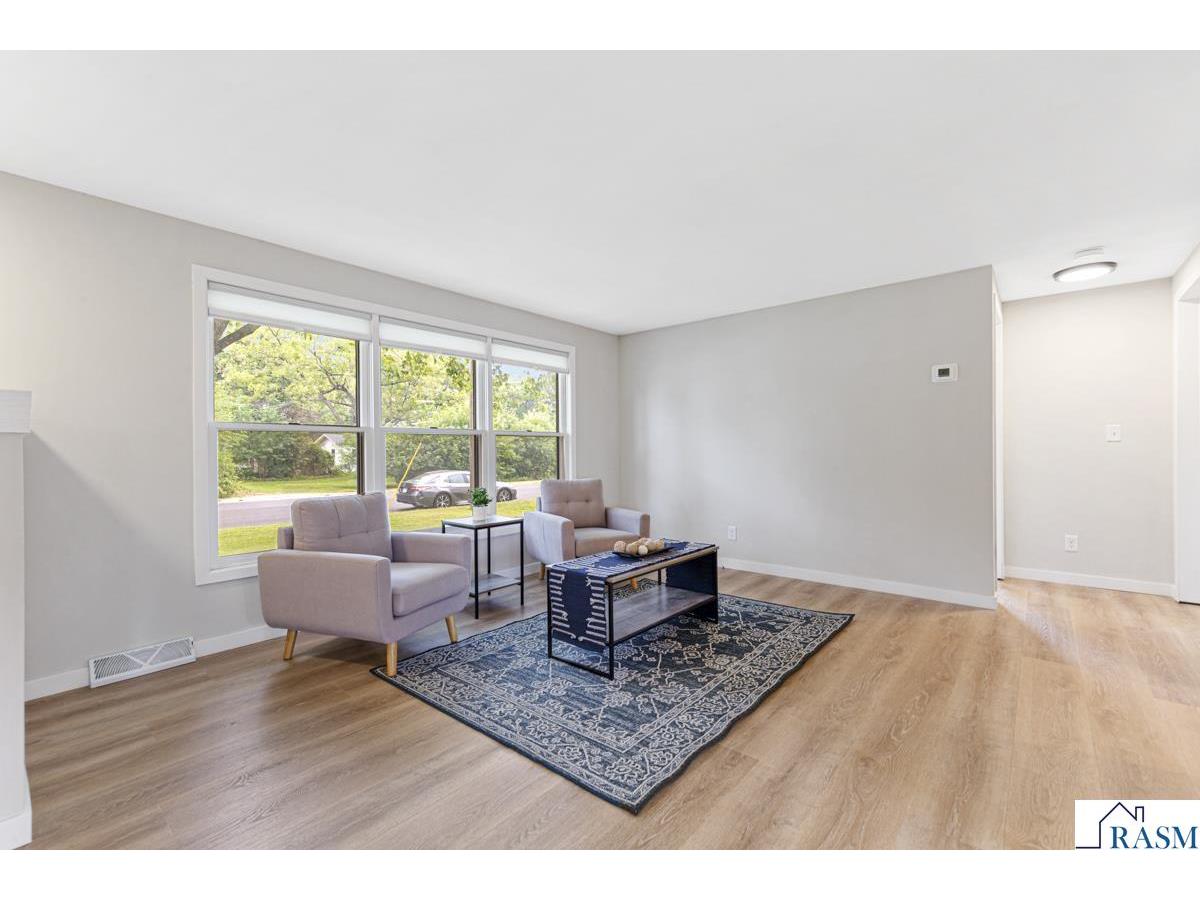 205 N Park Avenue Vernon Center MN 56090 7038548 image6