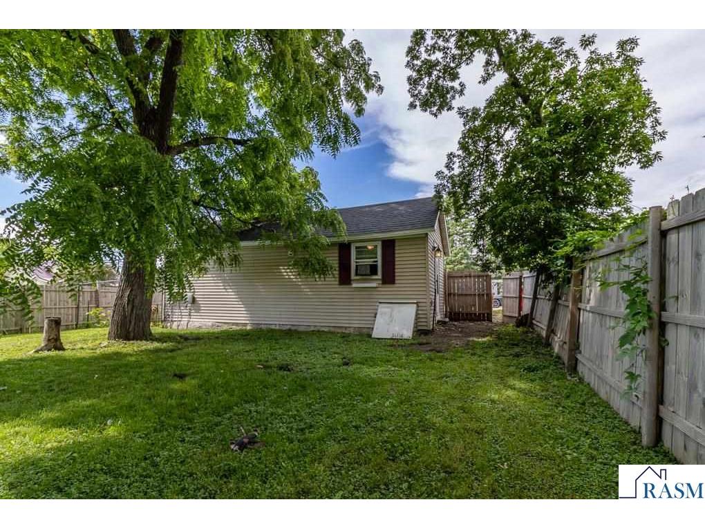 205 SW 1st Street Dodge Center MN 55927 267040535 image18