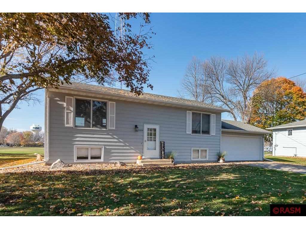 2059 Roe Crest Drive North Mankato MN 56003 7033704 image1