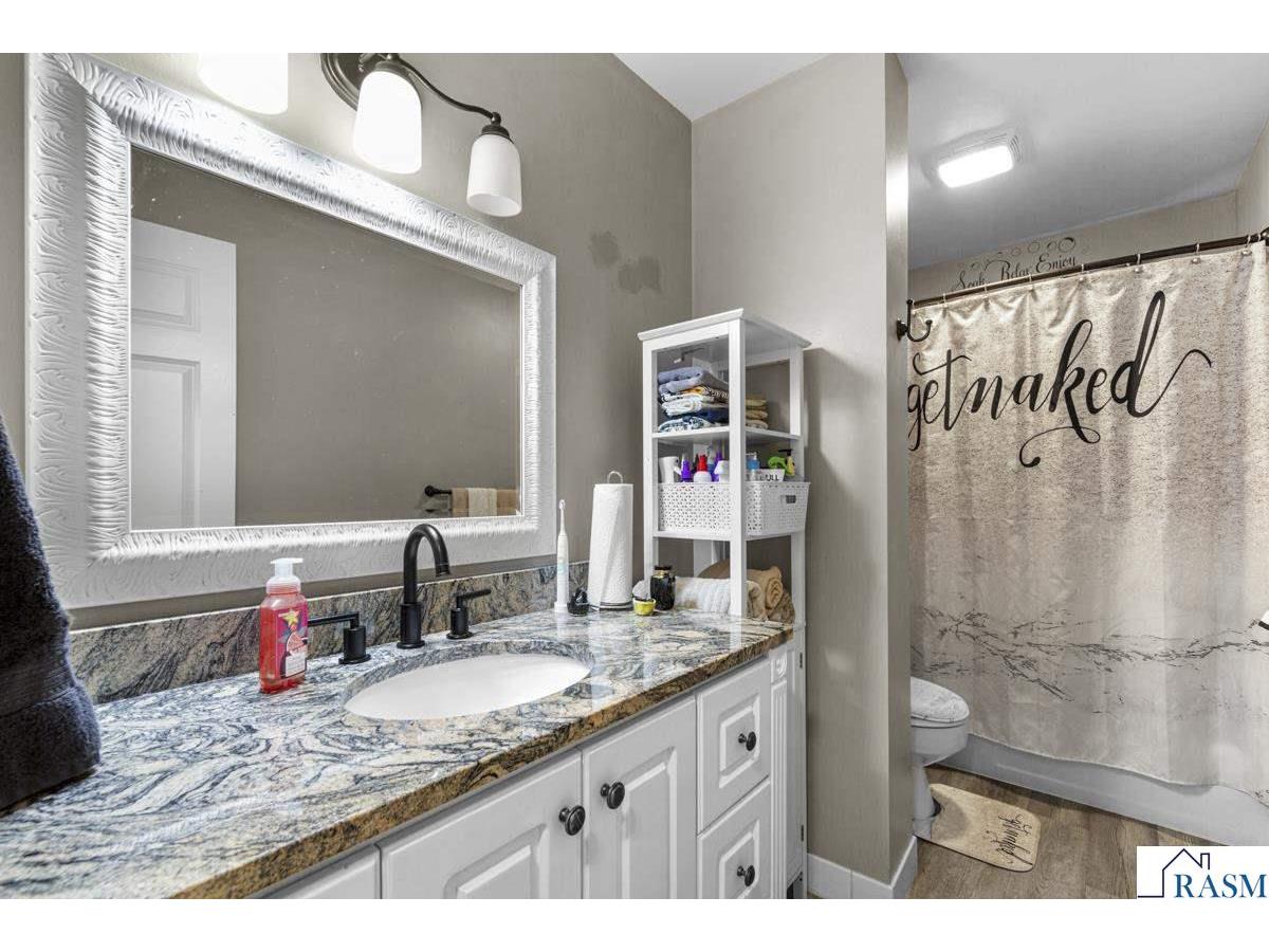 2059 Roe Crest Drive North Mankato MN 56003 7039129 image13