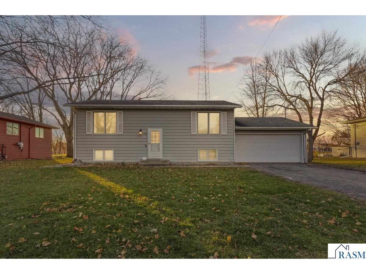 2059 Roe Crest Drive North Mankato MN 56003 7039129 image2