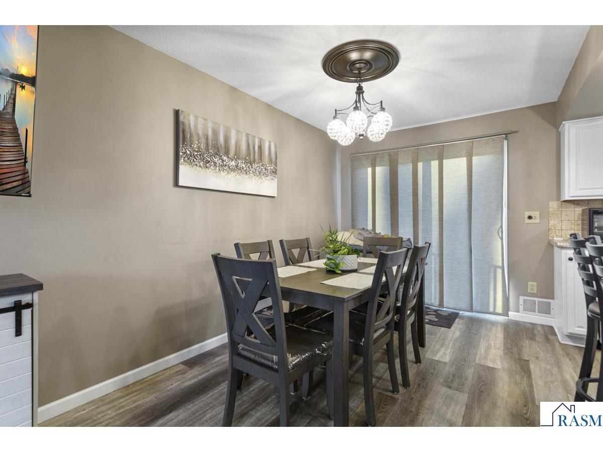 2059 Roe Crest Drive North Mankato MN 56003 7039129 image9