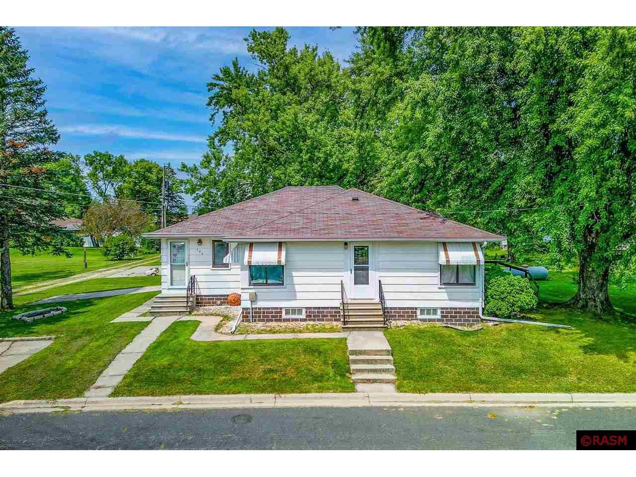 206 E 1st Street Delavan MN 56023 7035608 image1