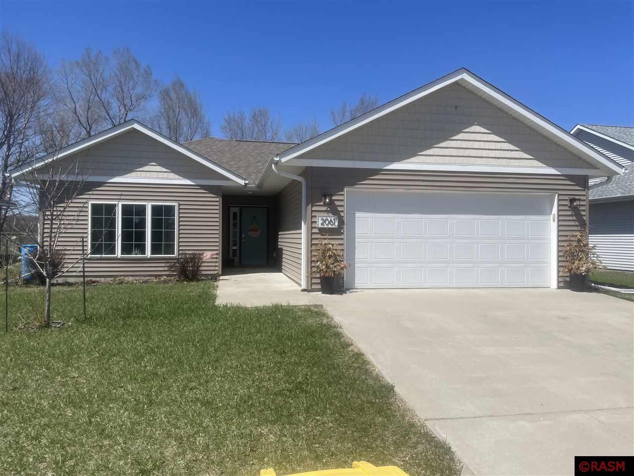 2061 Pratt Circle, Saint Peter, MN, 56082 MLS 7032232 Edina Realty