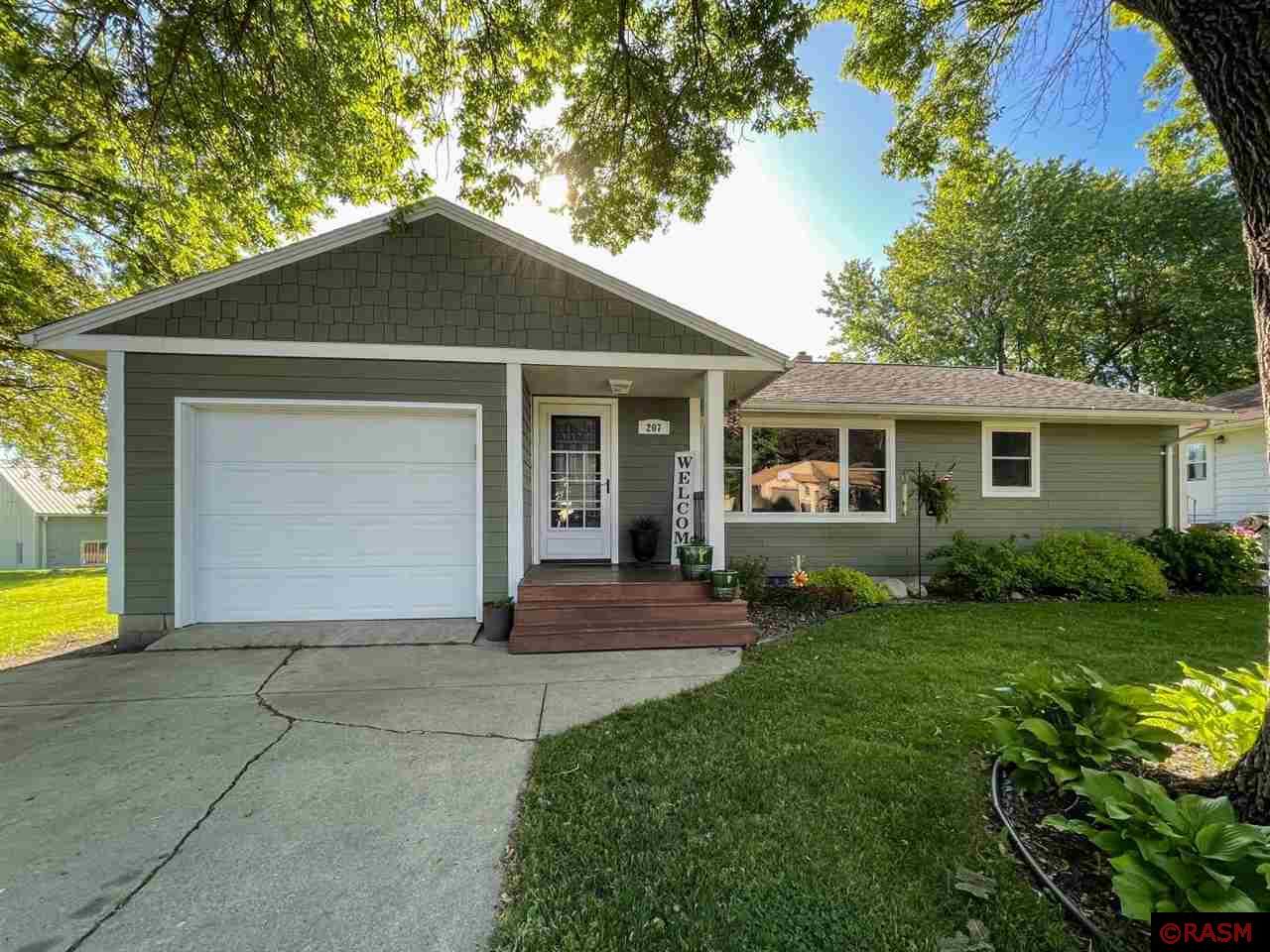 207 NE 6th Avenue, Mapleton, MN 56065 MLS 7027170 Edina Realty