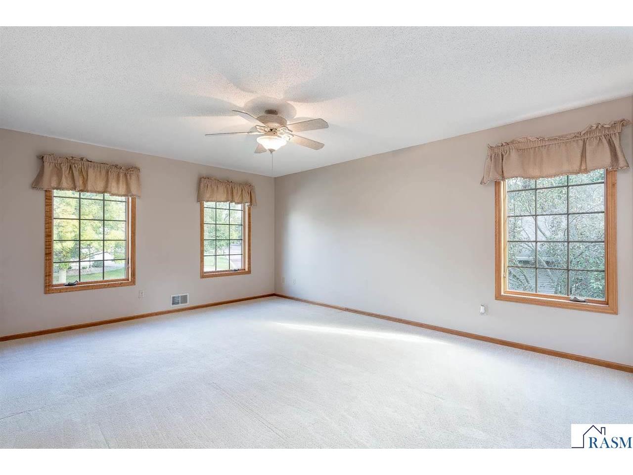 208 Chancery Lane Mankato MN 56001 7040128 image23