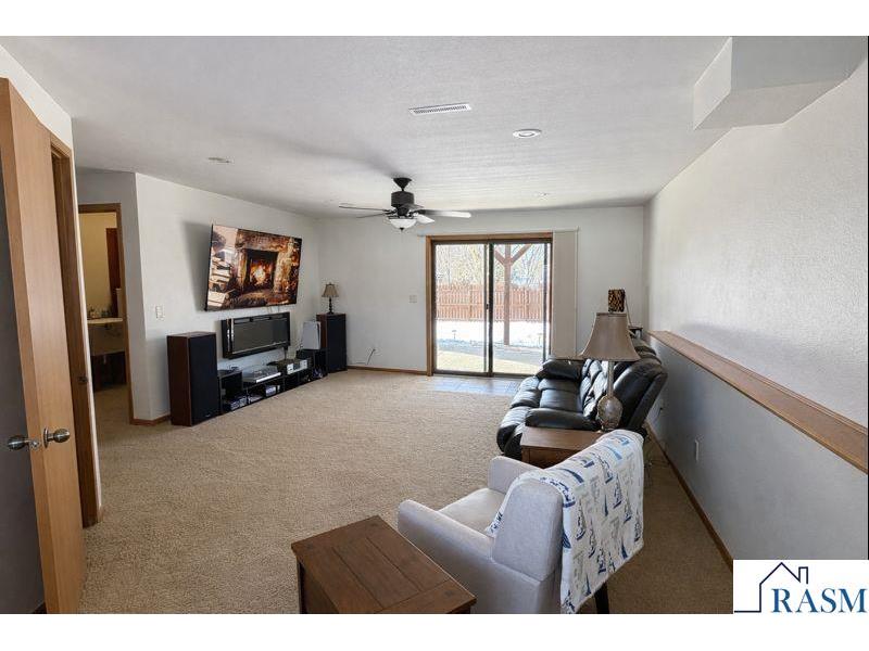 208 Maverick Dr Mankato MN 56001 267040492 image17