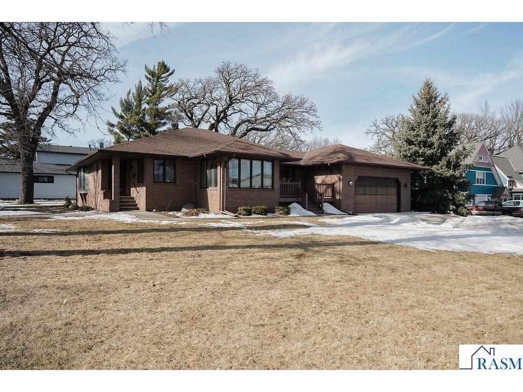 208 W 6th Street Blue Earth MN 56013 7039461 image1