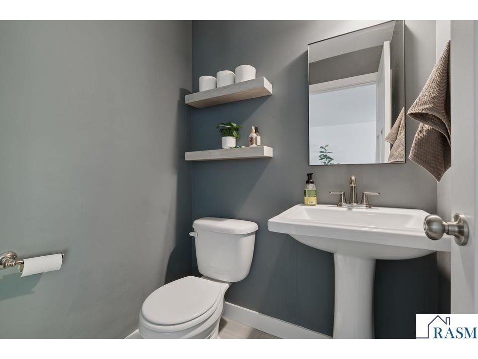 2084 E Reaney Avenue Saint Paul MN 55119 7039209 image13