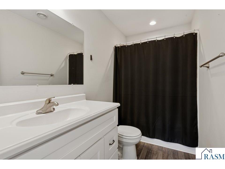 2084 E Reaney Avenue Saint Paul MN 55119 7039209 image15