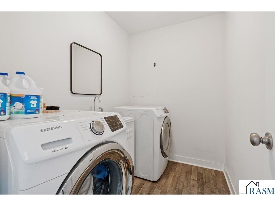 2084 E Reaney Avenue Saint Paul MN 55119 7039209 image20