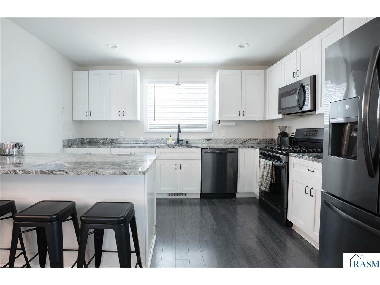 2084 E Reaney Avenue Saint Paul MN 55119 7039589 image10