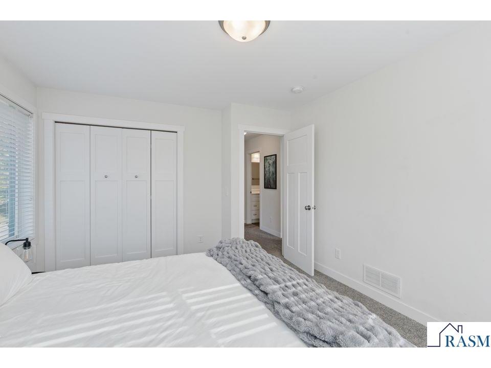 2084 E Reaney Avenue Saint Paul MN 55119 7039589 image16