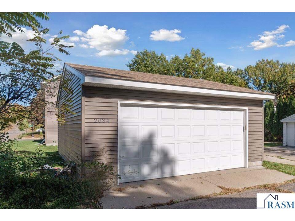 2084 E Reaney Avenue Saint Paul MN 55119 7039589 image22
