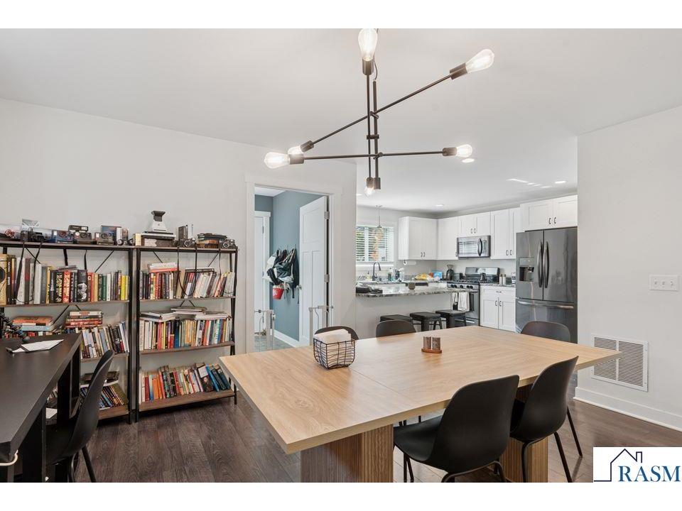 2084 E Reaney Avenue Saint Paul MN 55119 7039589 image9