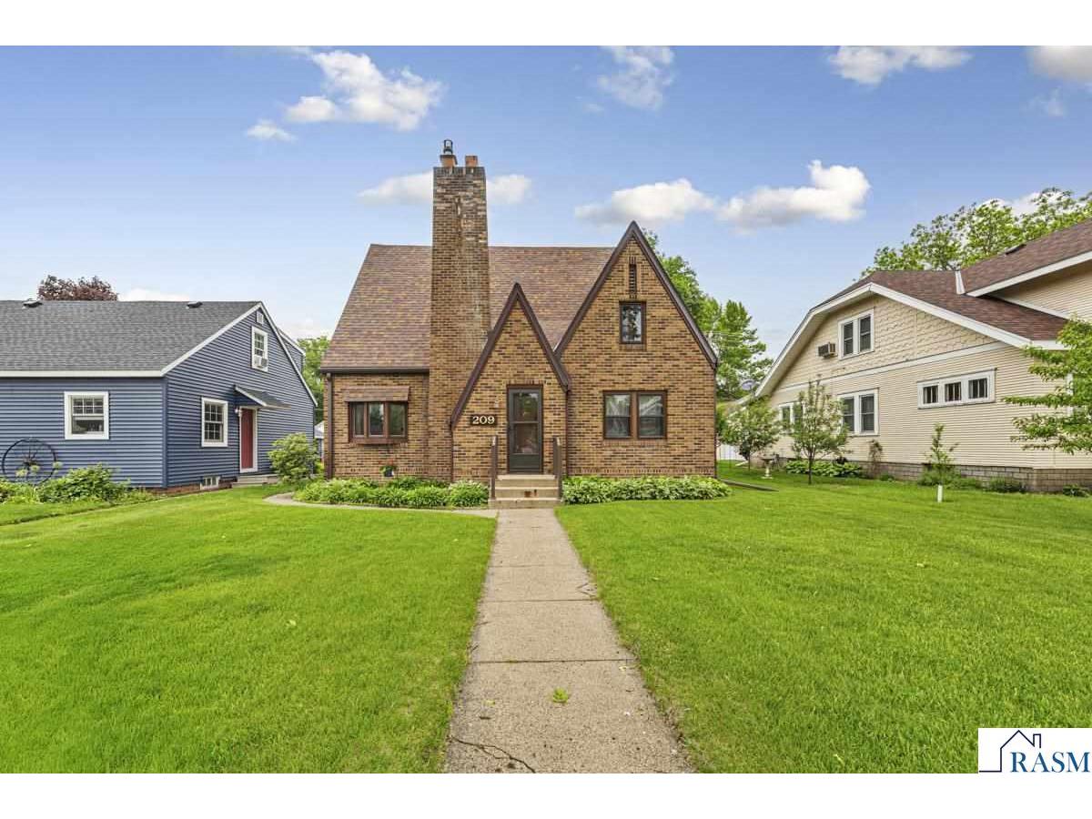 209 E Main Street Arlington MN 55307 7037575 image1