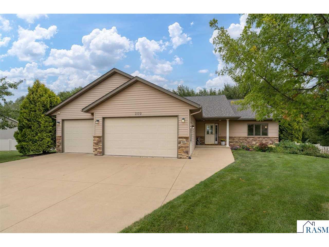 209 Pinehurst Drive Mankato MN 56001 7038340 image1