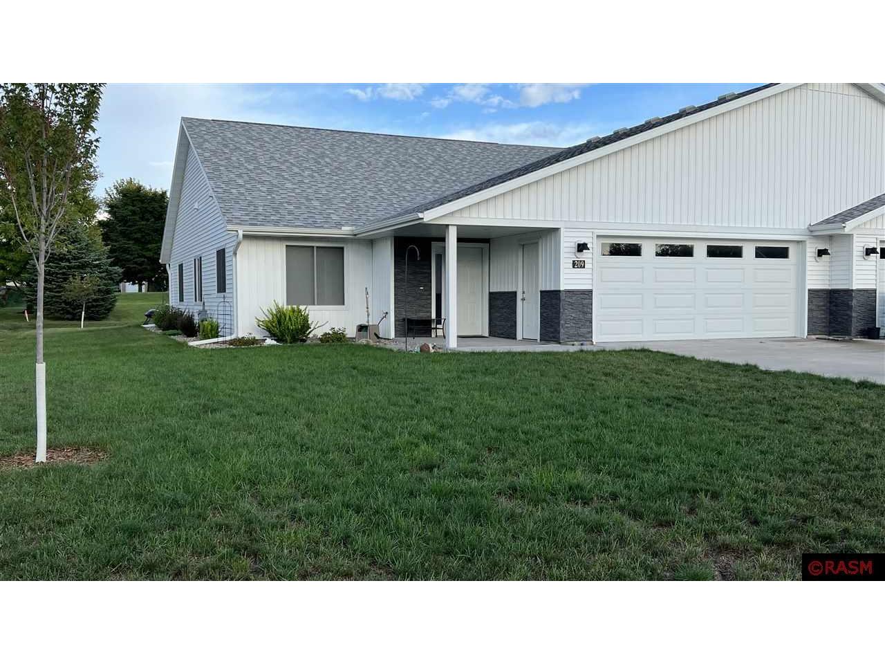 209 Plum Run Le Sueur MN 56058 7033438 image1