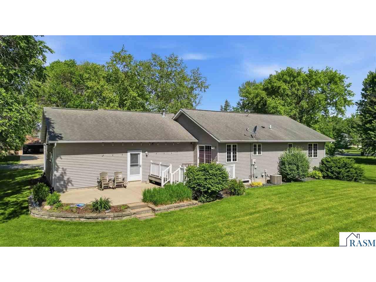 209 SW 1st Avenue Geneva MN 56035 267040490 image3