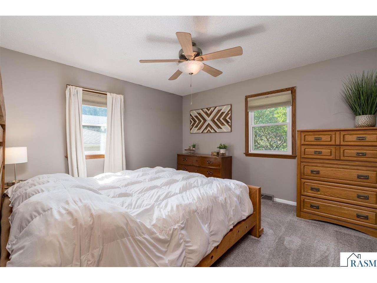 209 Viking Drive Mankato MN 56001 267040788 image17