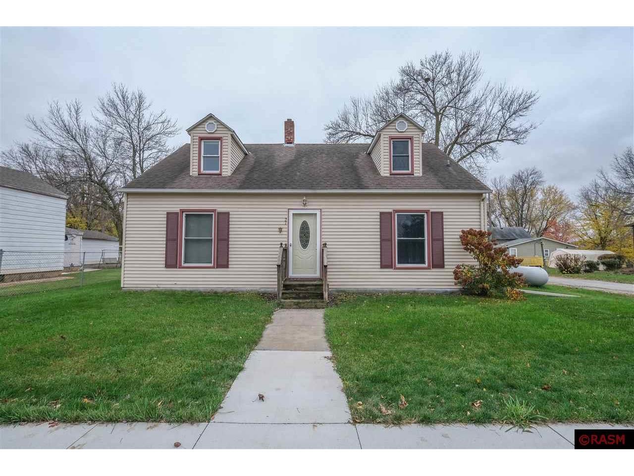 21 Cedar Street Easton MN 56025 7033680 image1