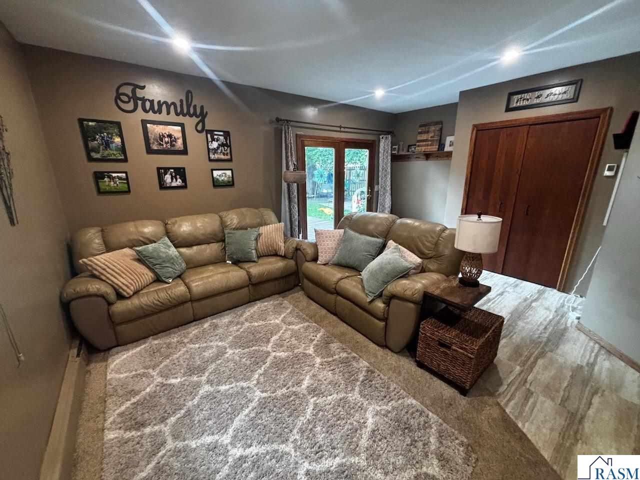 210 N 3rd Street Saint Peter MN 56082 267040769 image16