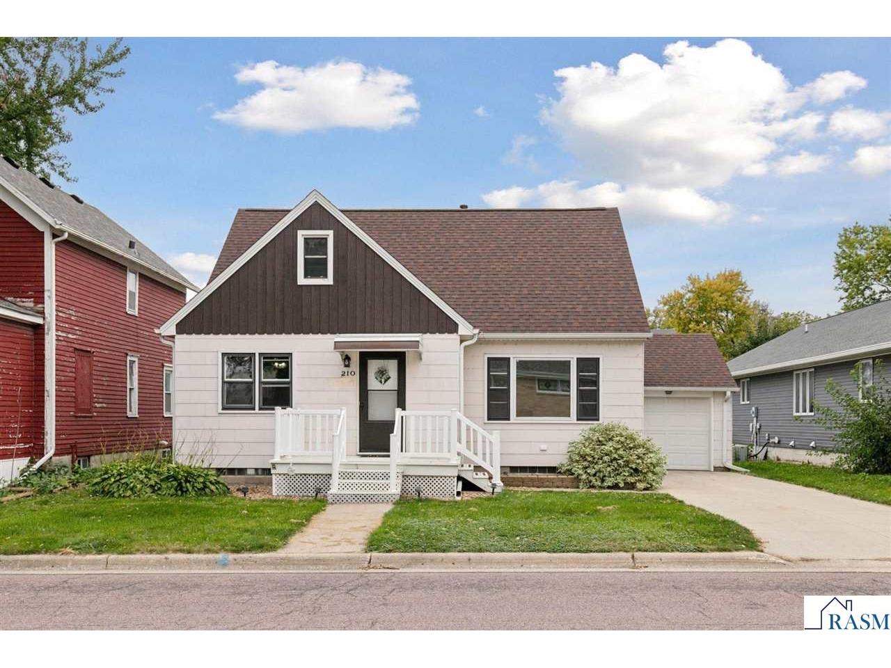 210 N Renville Street Winthrop MN 55396 7039499 image1