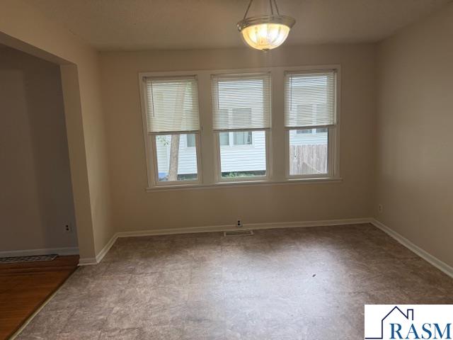 210 Thompson Street Mankato MN 56001 267040960 image11
