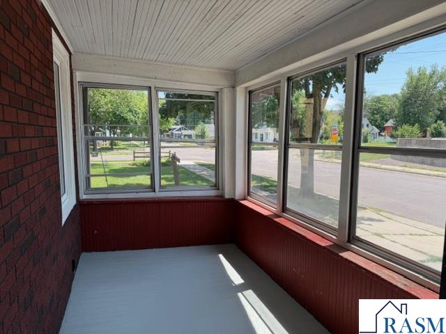 210 Thompson Street Mankato MN 56001 267040960 image4