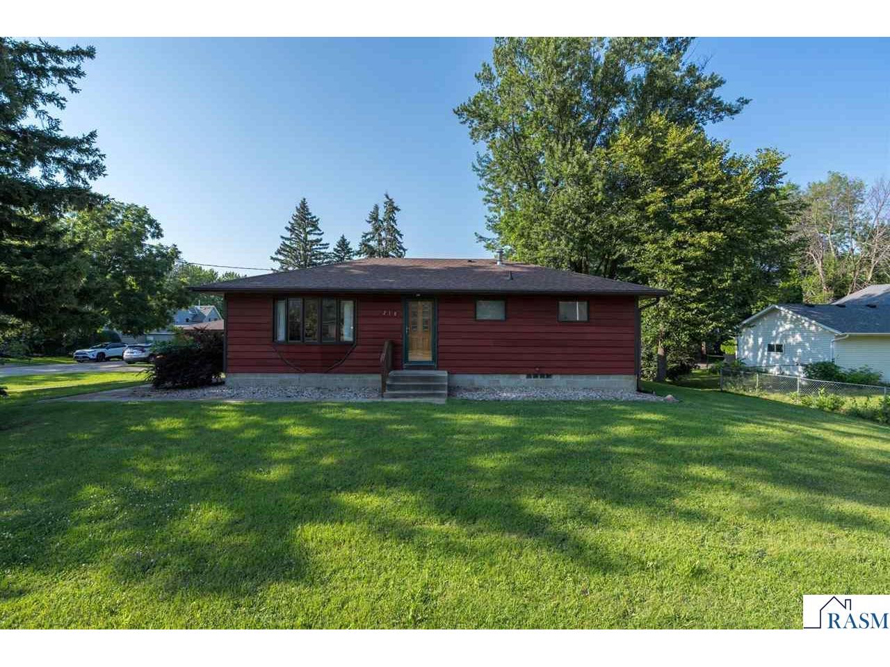 210 Walnut Avenue Madison Lake MN 56063 267040971 image1