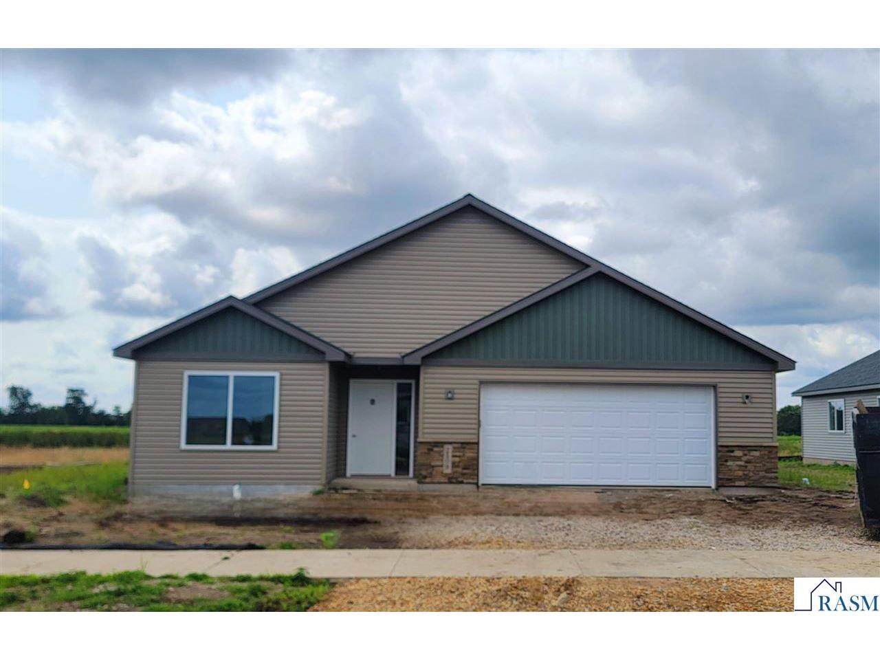 2101 Nelson Street Saint Peter MN 56082 7038457 image1