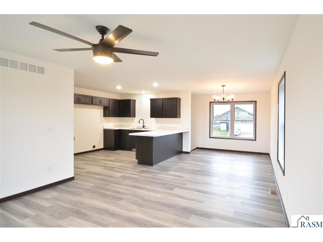 2105 Lunden Street Saint Peter MN 56082 7039095 image6