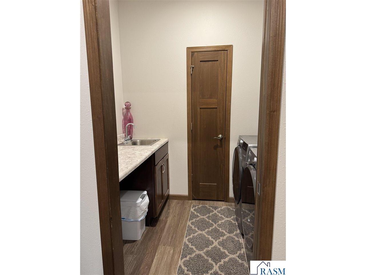 211 SW 3 Avenue Wells MN 56097 267040479 image21