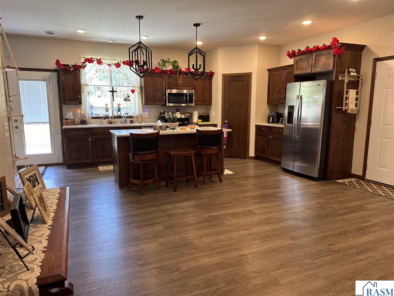 211 SW 3 Avenue Wells MN 56097 267040479 image8