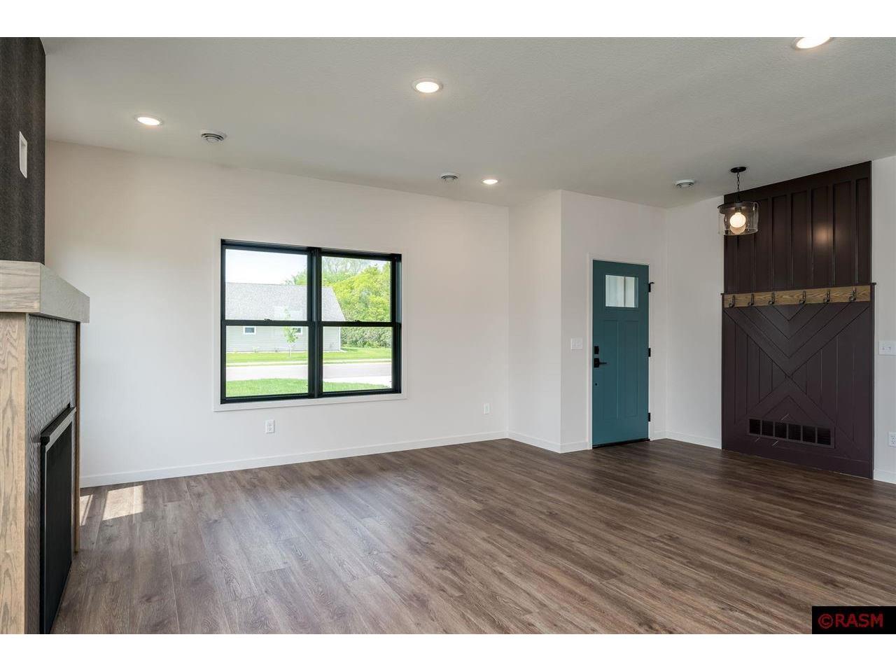 2112 Deerwood Drive North Mankato MN 56003 7036026 image7