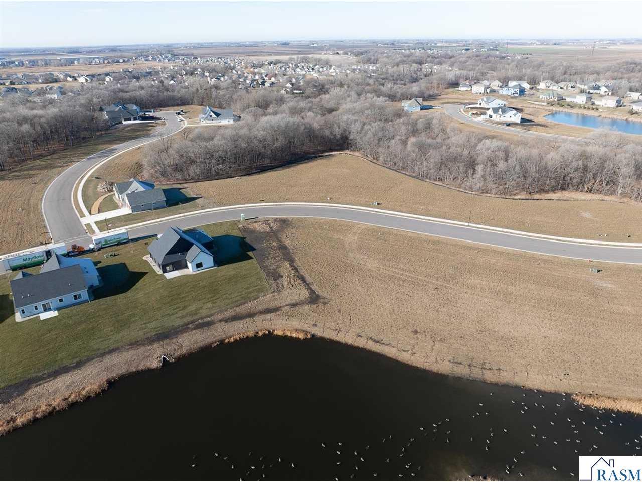 2116 Deerwood Drive North Mankato MN 56003 267040804 image8