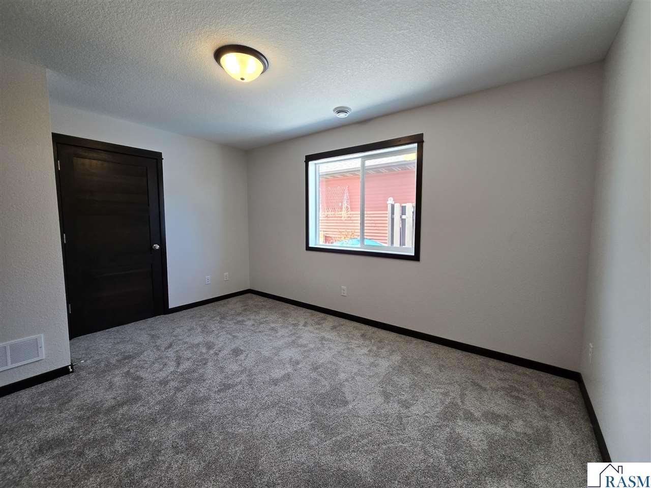 2118 Nelson Street Saint Peter MN 56082 267040645 image9