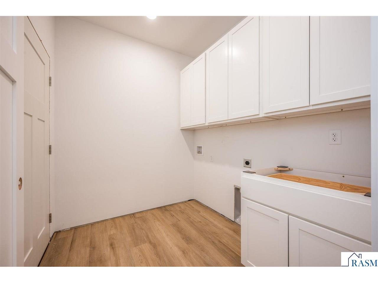 212 4th ave N Waldorf MN 56091 267040625 image30