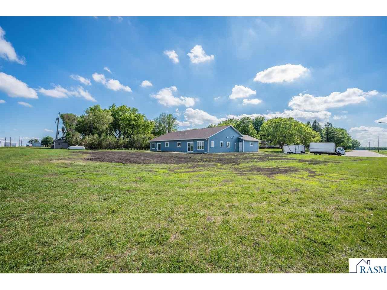 212 4th ave N Waldorf MN 56091 267040625 image32
