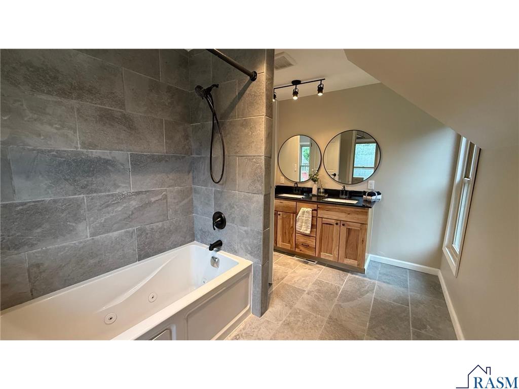 212 N Murphy Street Lake Crystal MN 56055 267040534 image20