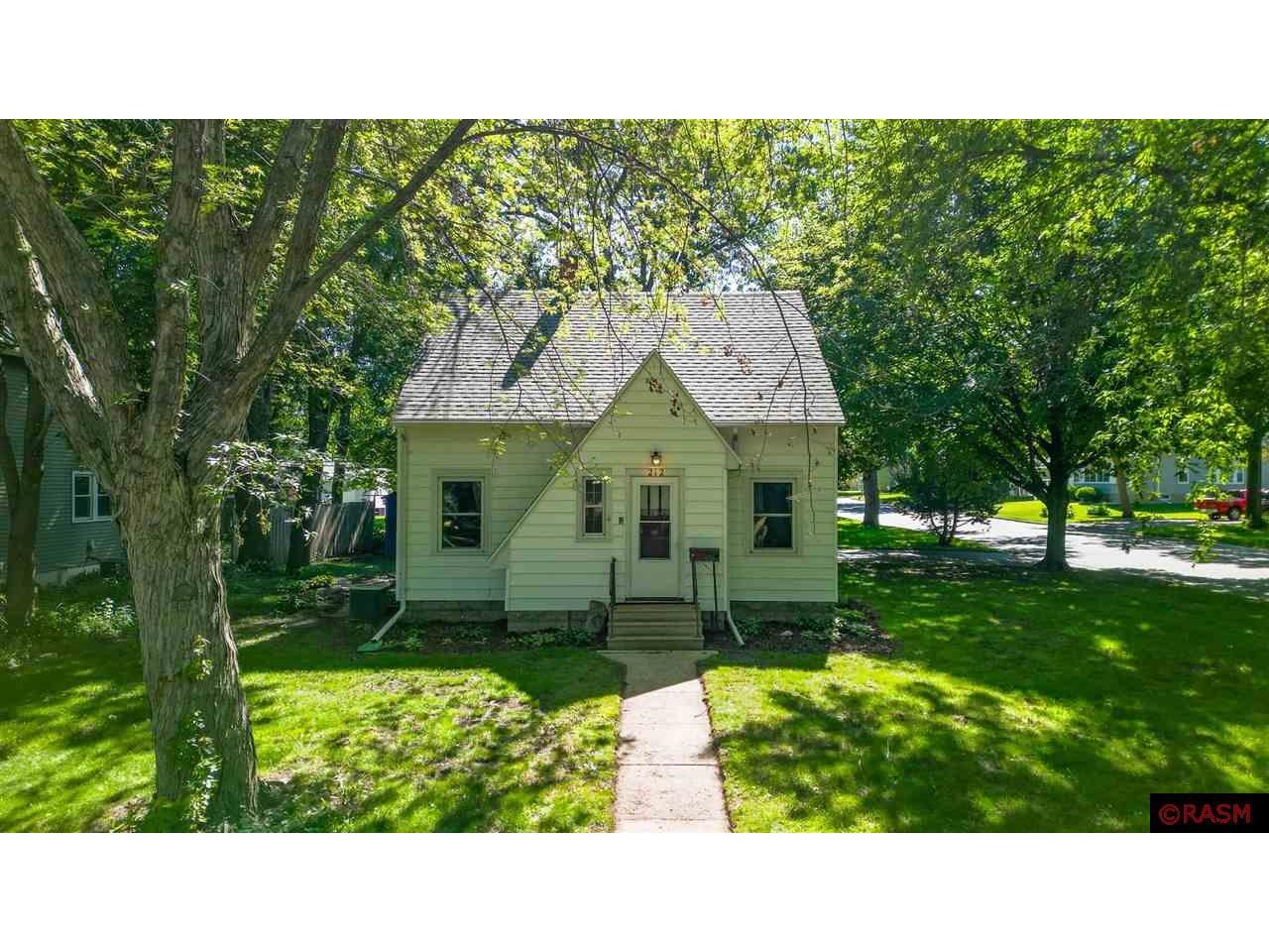 212 S Oakland Street Lake Crystal MN 56055 7038128 image1