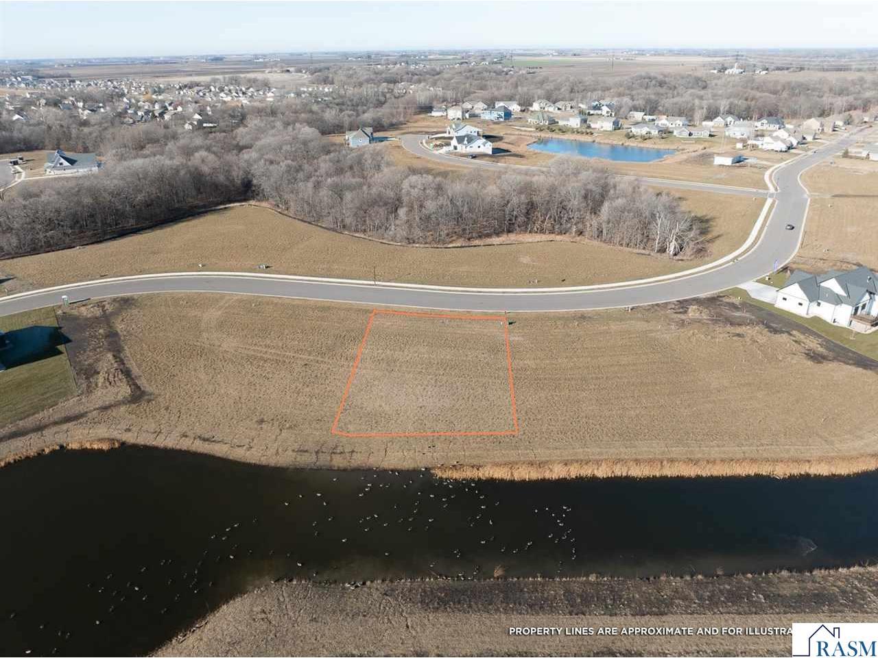 2124 Deerwood Drive North Mankato MN 56003 267040802 image7