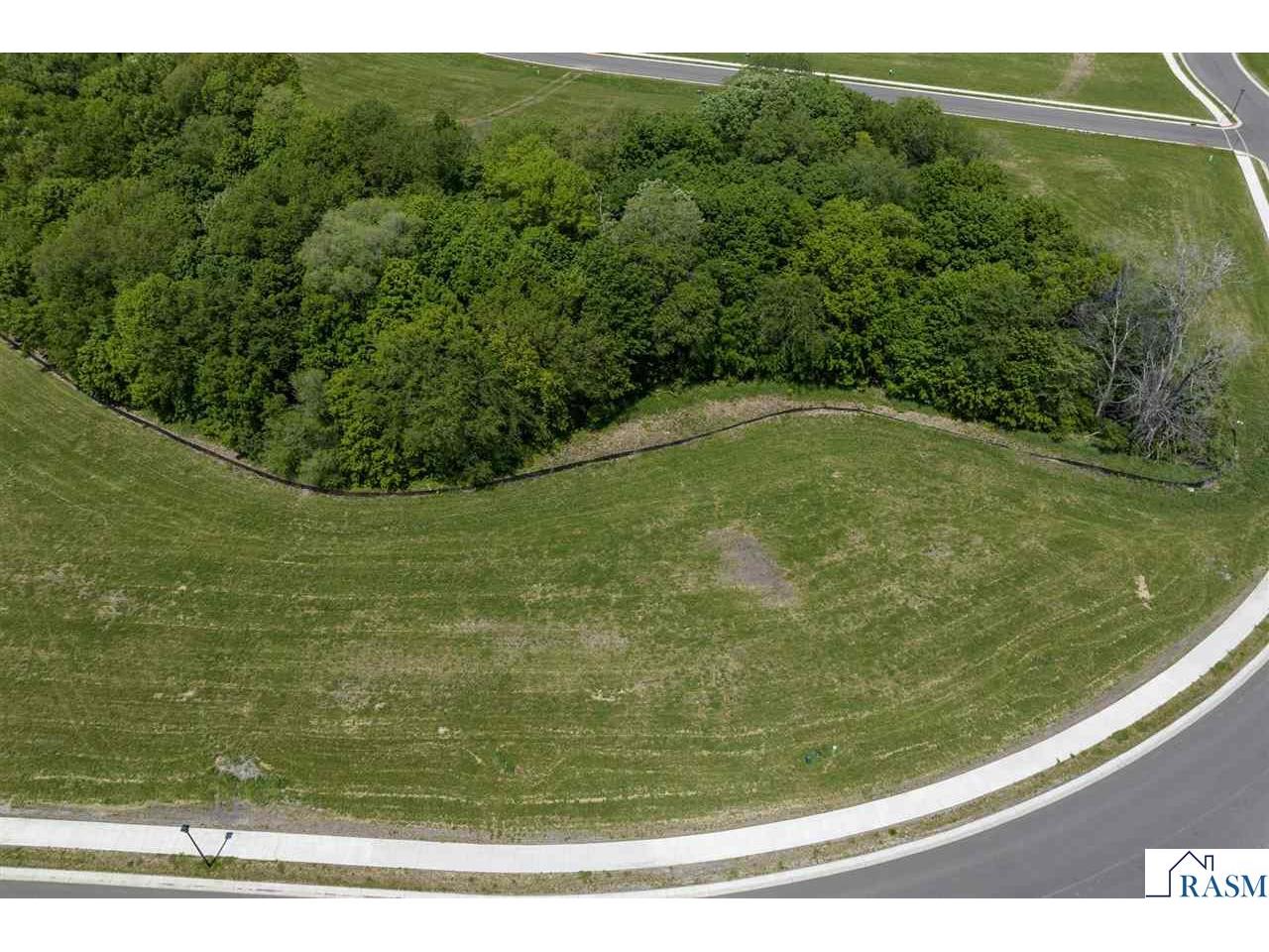 2125 Deerwood Drive North Mankato MN 56003 267040784 image8
