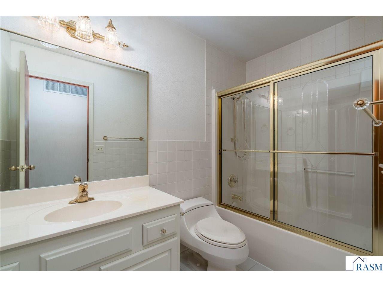 2125 E Dream Drive North Mankato MN 56003 267040636 image32