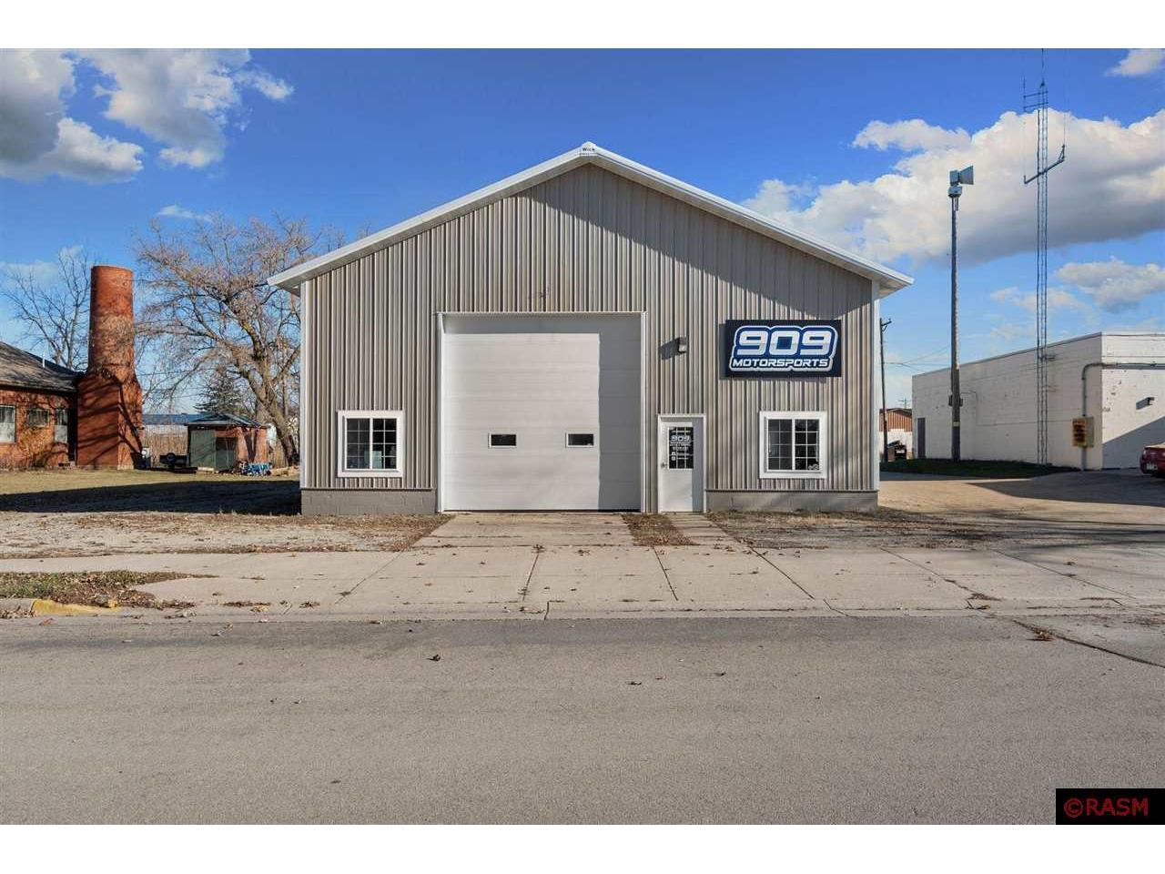 213 Broadway Ave N. New Richland MN 56072 7036424 image1